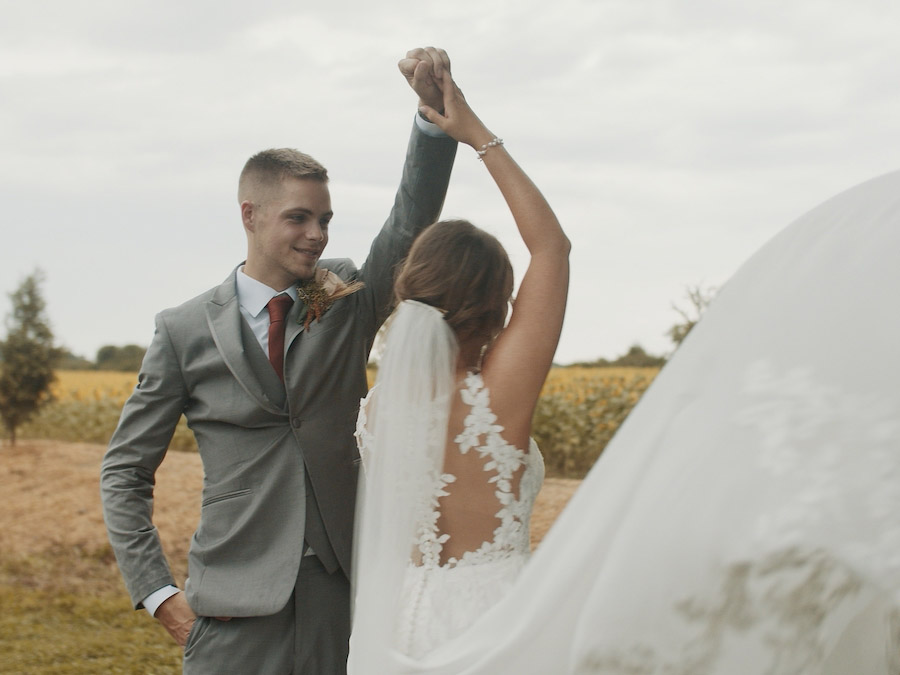 Autumn Barn Wedding of Abbi and Noah